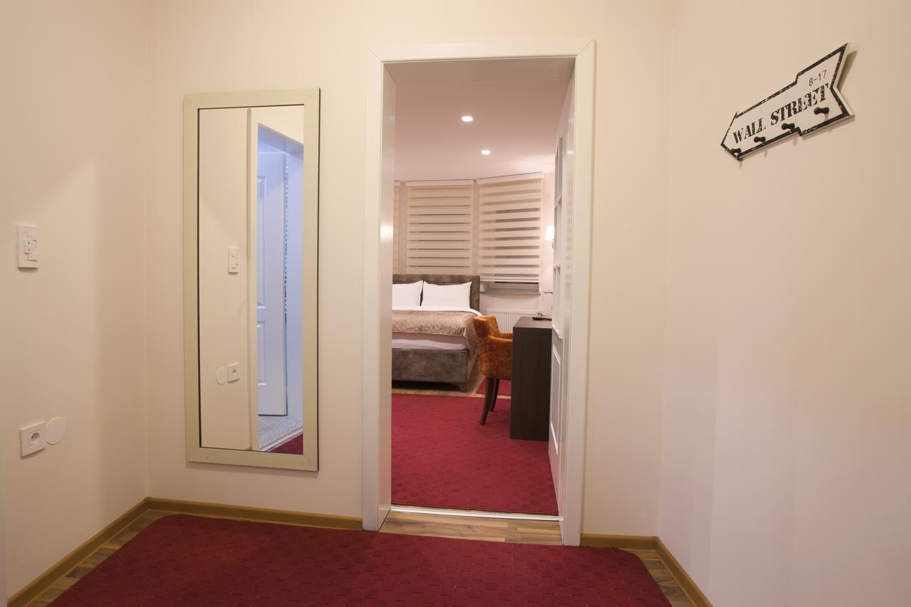 Apartmani Brocat ノヴィ・パザル エクステリア 写真